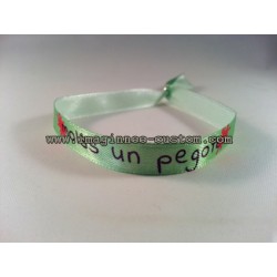 Pulsera "molas un pegote"